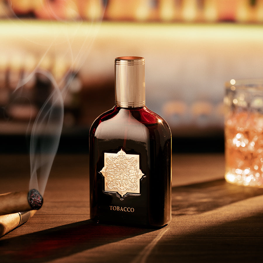 Luxury tobacco perfume with warm spicy scent, elegant evening fragrance